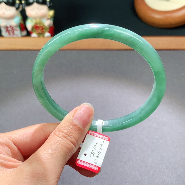 翡翠手镯未镶嵌天然翡翠手镯叮当镯