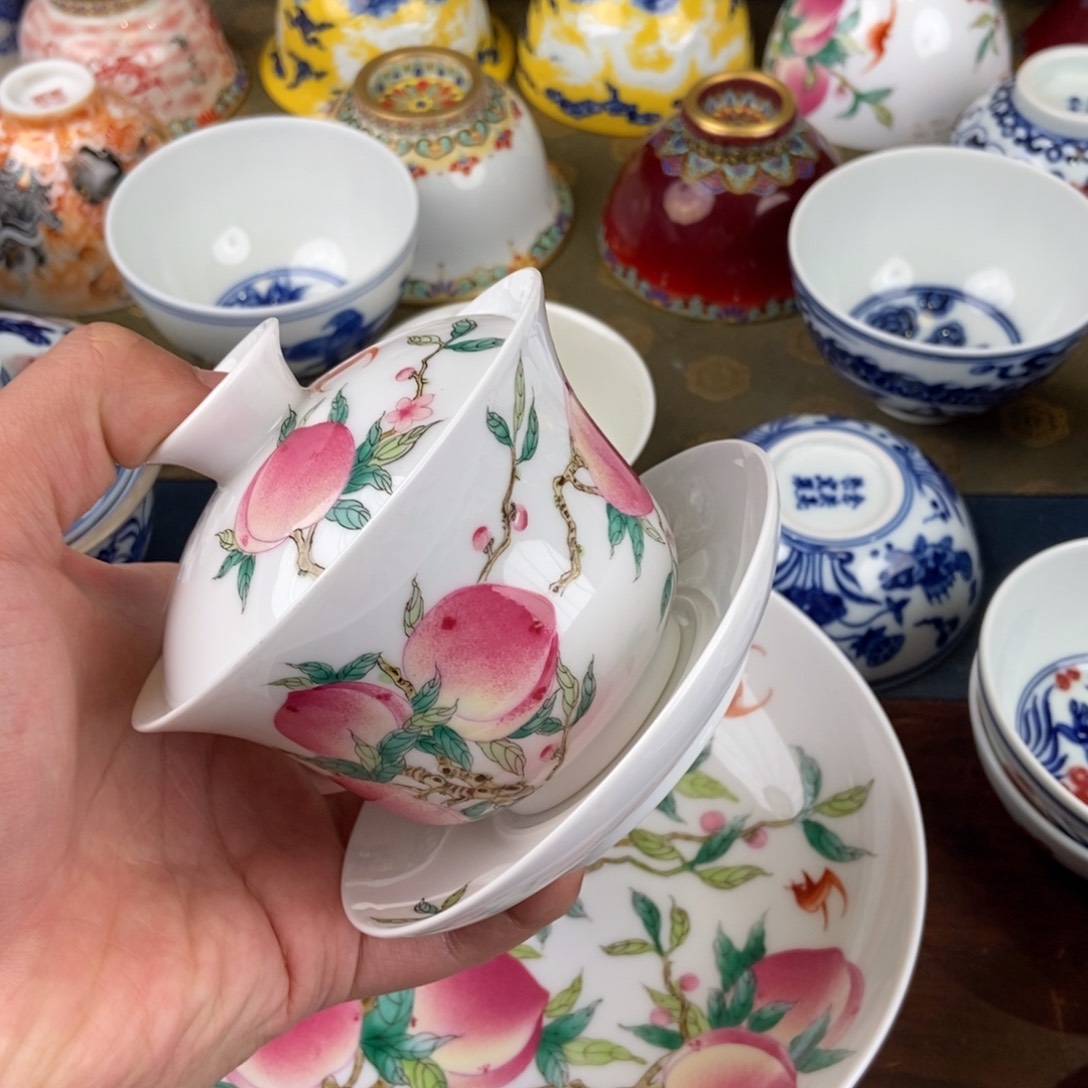 陶瓷艺术家的作品是一