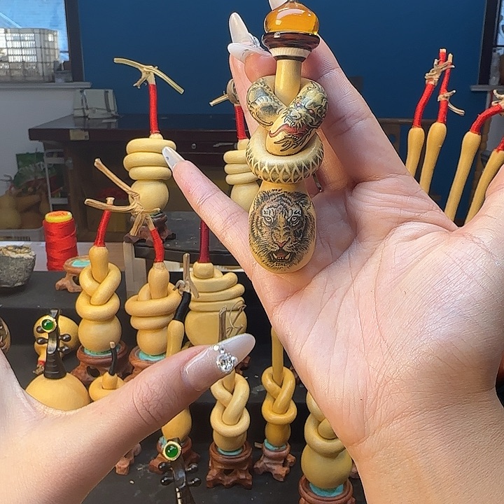 苏***牙我120000000月11111111