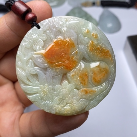 翡翠未镶嵌颈饰翡翠