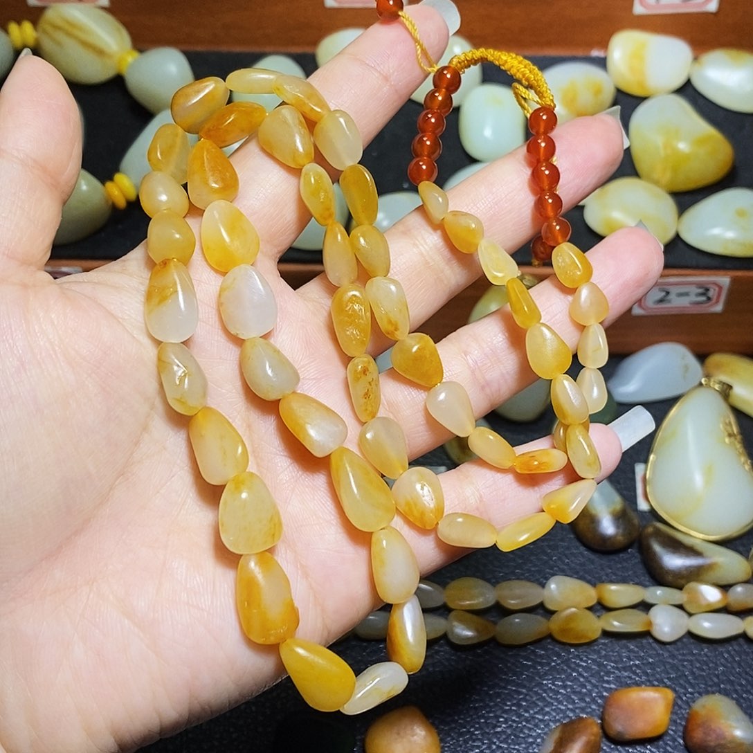 和田玉未镶嵌手链