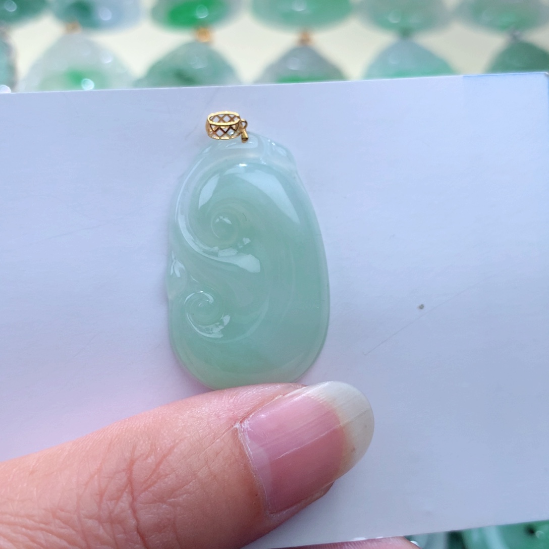 翡翠吊坠(不含链)18K金镶嵌