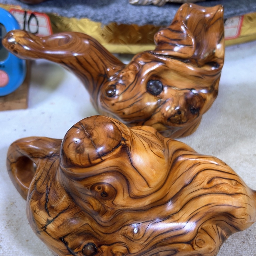 知***生柏木随行摆件手把件