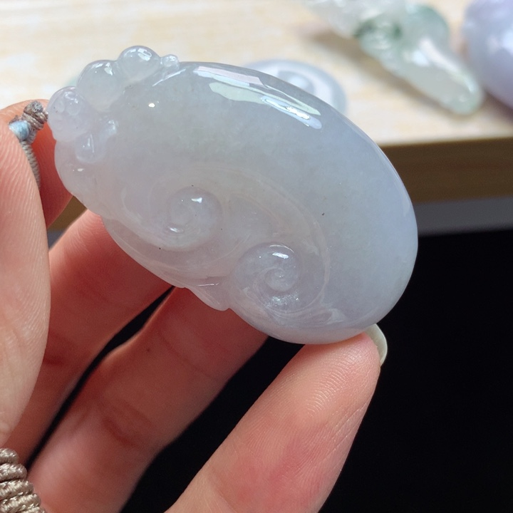 翡翠未镶嵌颈饰吊坠