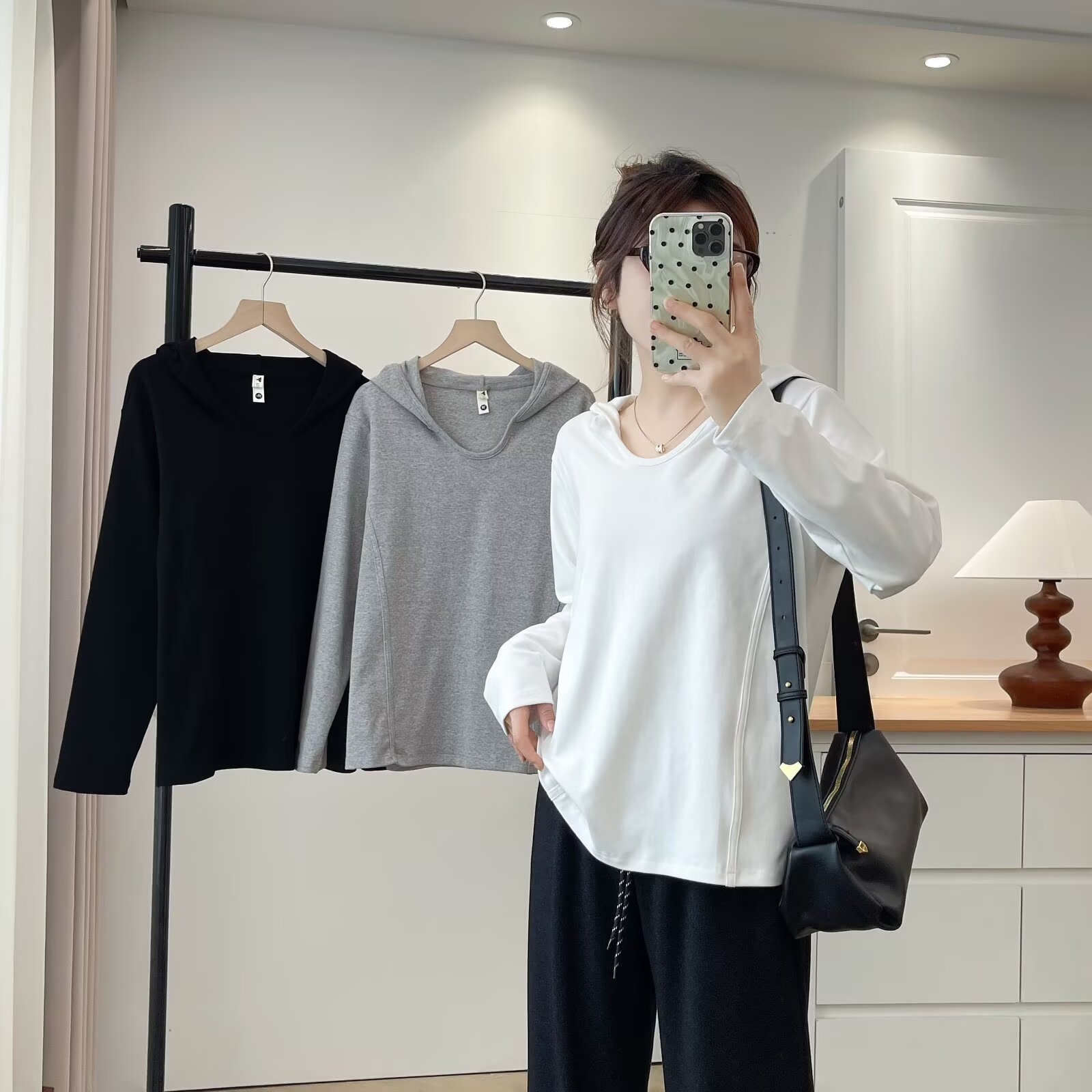 胖mm大码女装长袖纯色常规连帽粉色宽松V领T恤时尚秋宽松灰色
