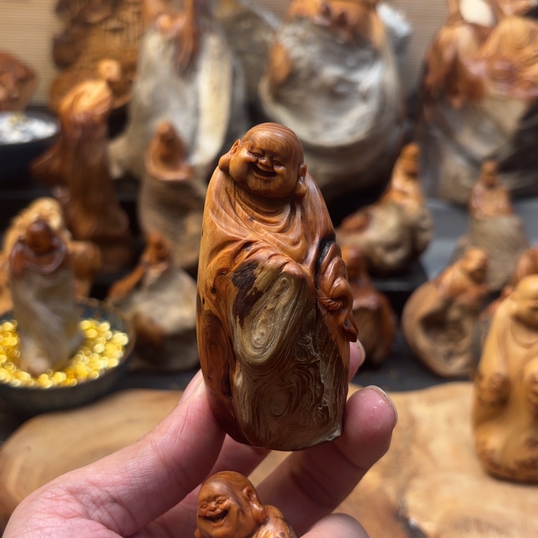 凌***+柏木太行崖柏手工雕刻