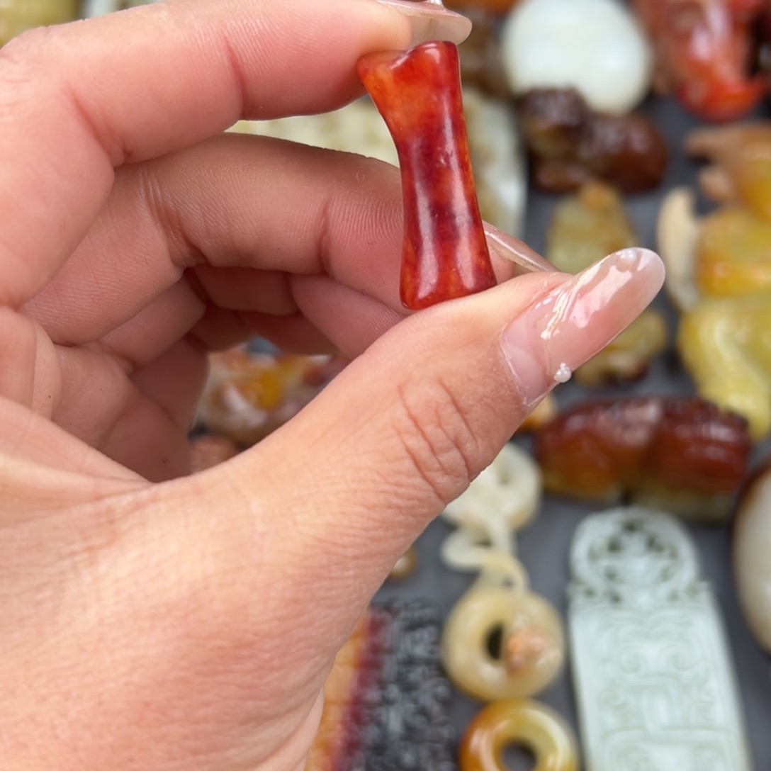 和田玉（糖玉）颈饰未镶嵌