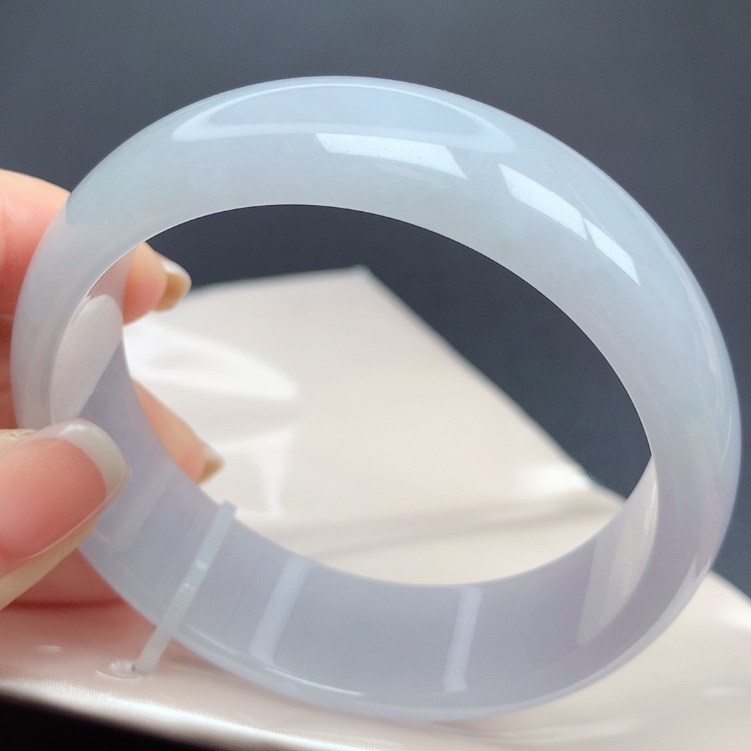 翡翠手镯未镶嵌08n n n n n n n n n