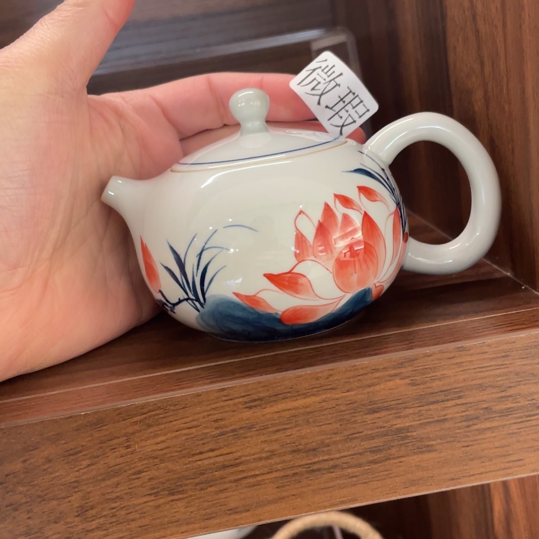 釉下手绘茶具微瑕