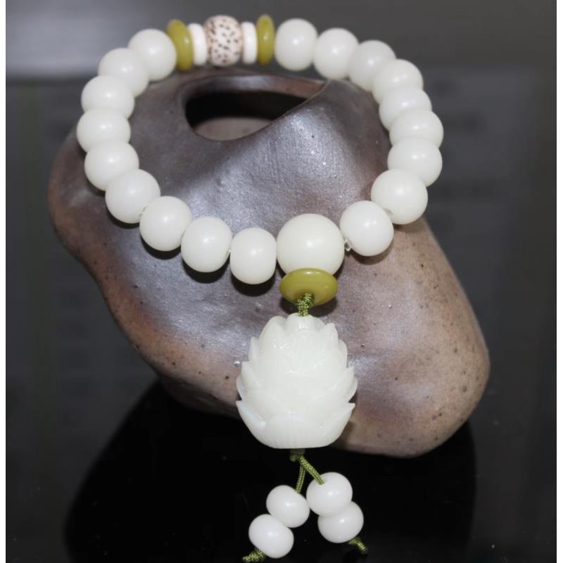 Y009 白玉菩提莲花文玩手串（无礼盒）