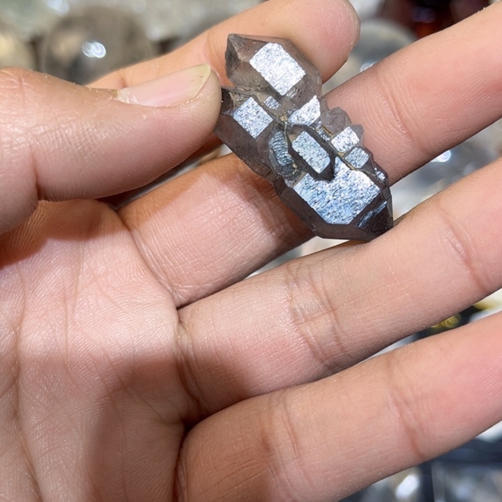 水晶摆件未镶嵌闪灵钻