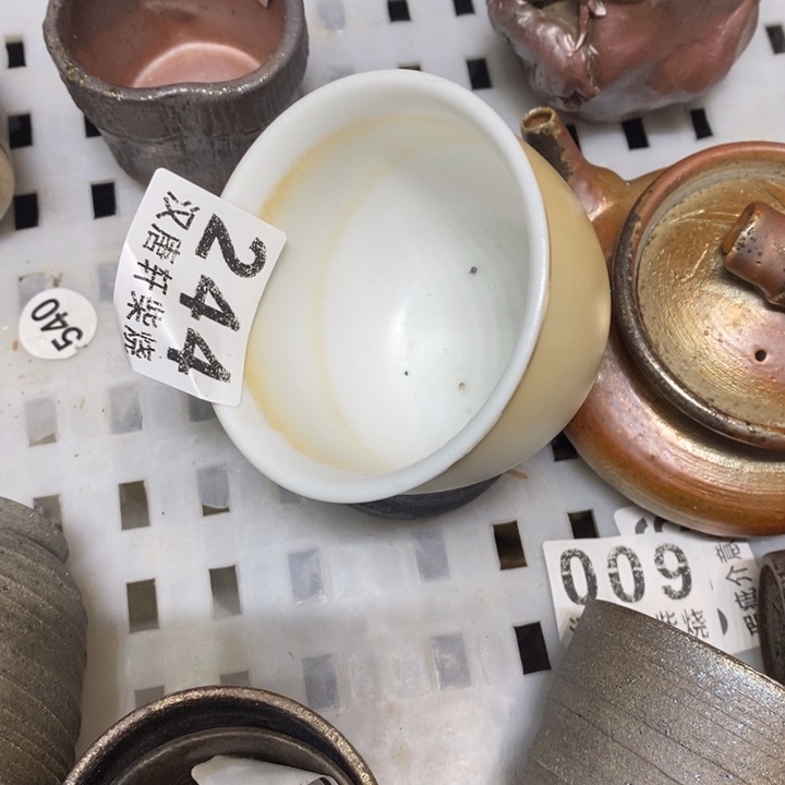 杯柴烧鱼汤锅等食材