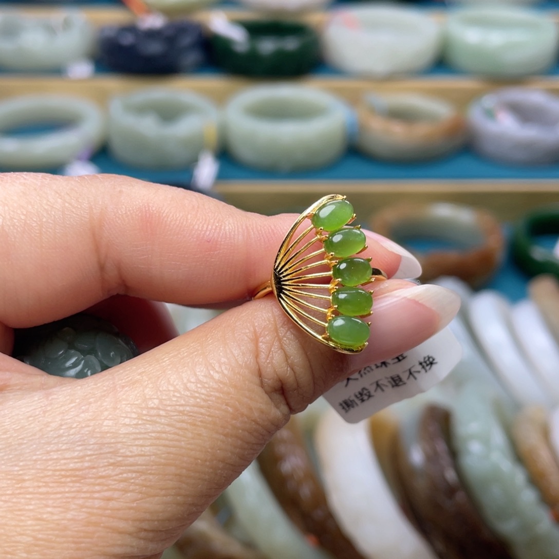 银S925镶嵌戒指和田玉