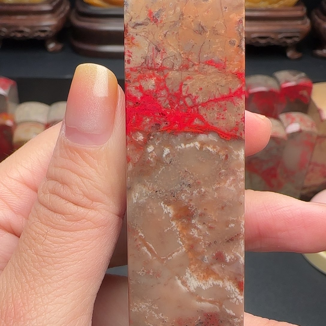 昌化石昌化鸡血石