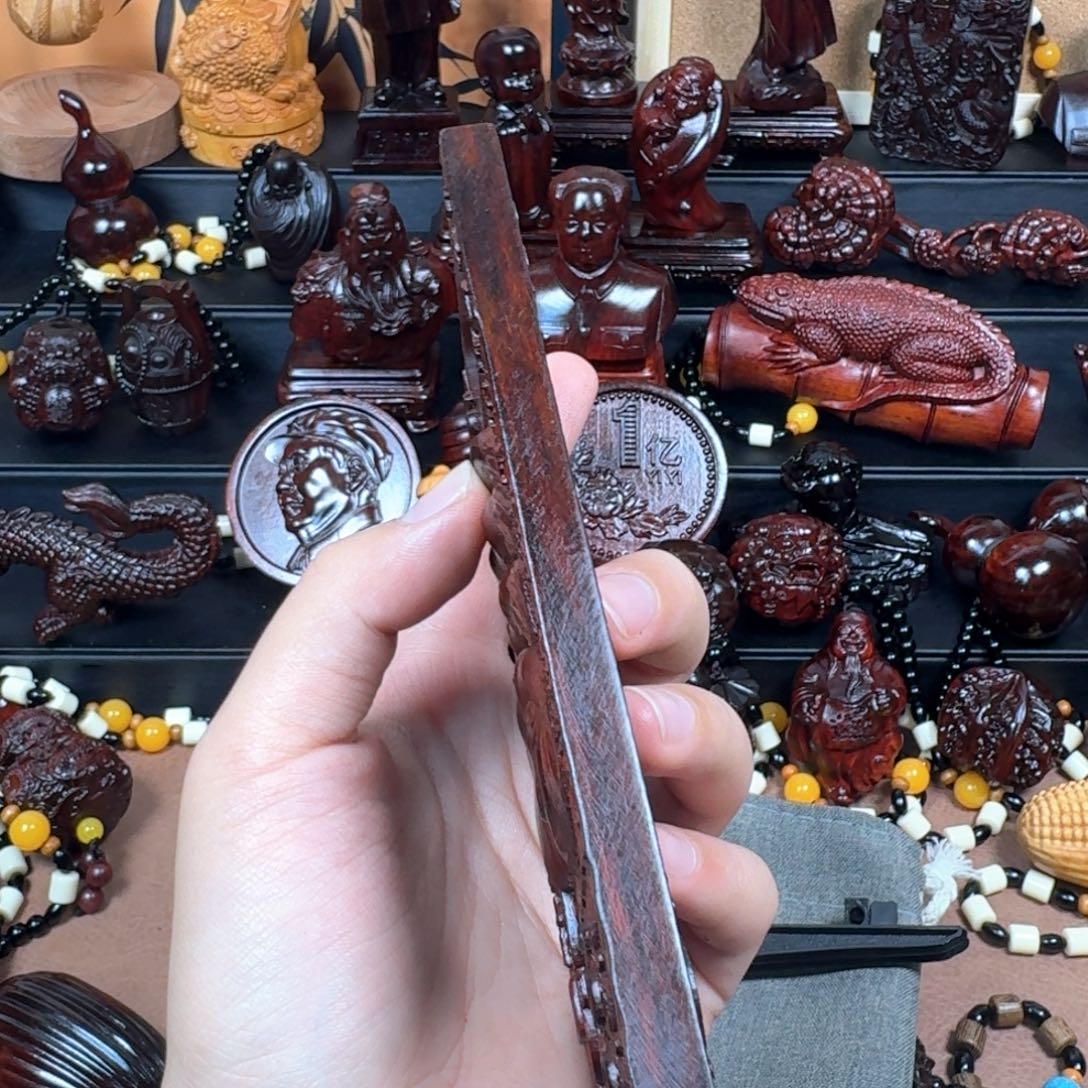 小叶紫檀1.2厚4大老板手把件