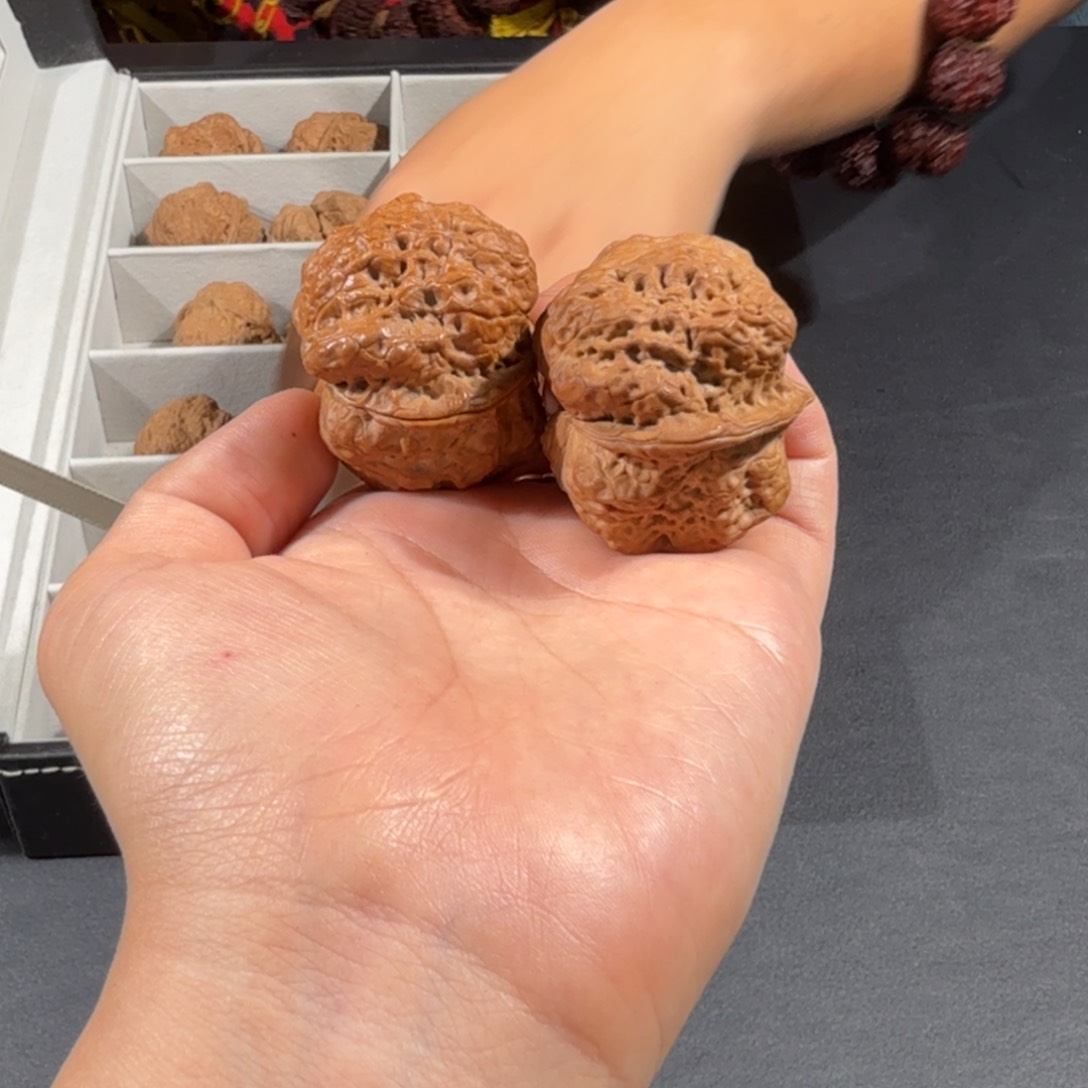 文玩核桃把件老张11号三角雪域蟾王