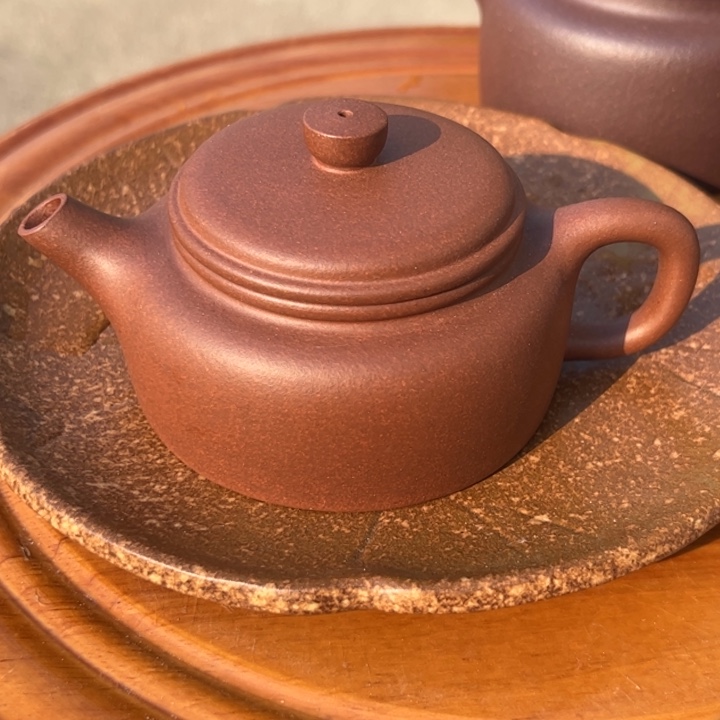紫砂茶壶扁得中150cc底槽青