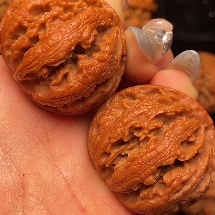 文玩核桃把件秦岭山脉核桃