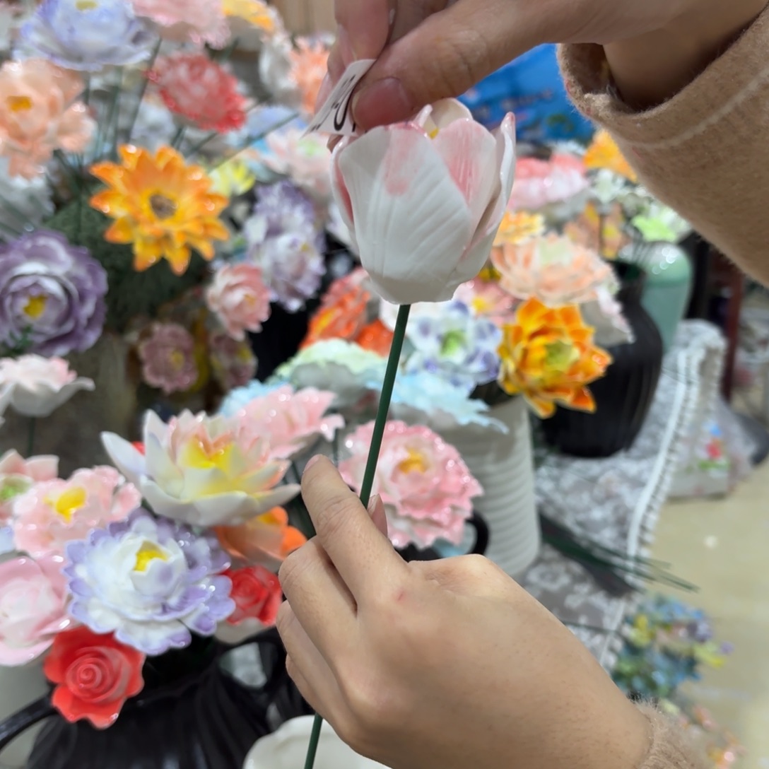 陶瓷花，20元发货，退款拉黑，1977