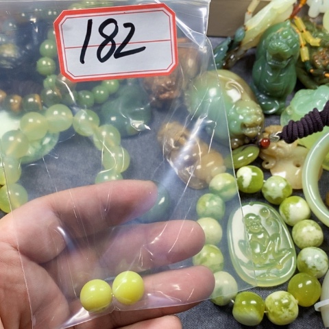 未镶嵌蛇纹石玉手链喜****道