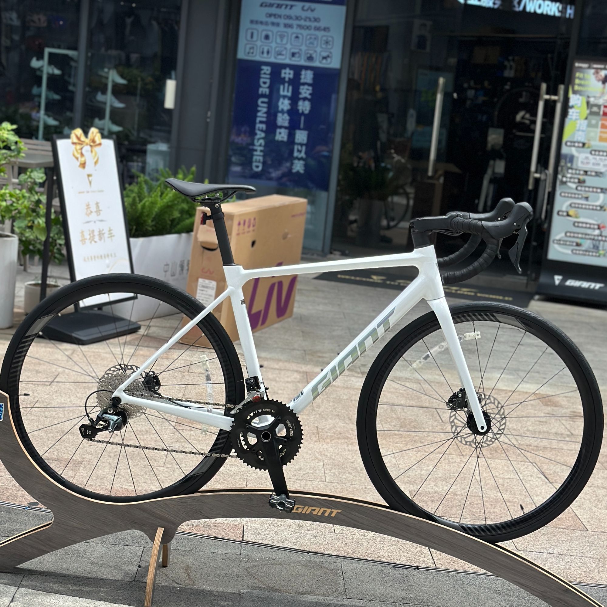 捷安特弯把公路车 TCR SLR M码 适合身高173-183