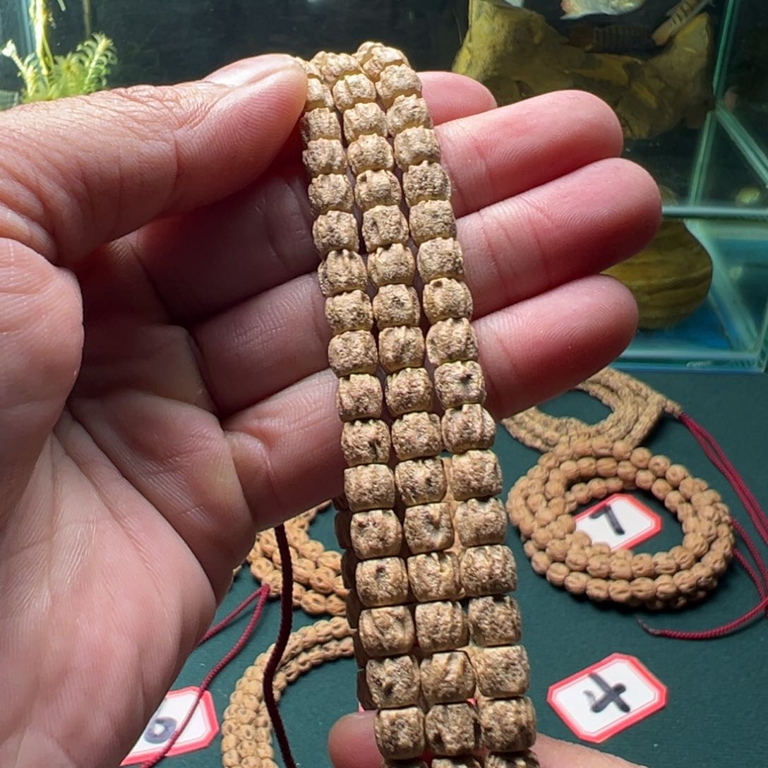 柏香籽/百香籽吊坠A16