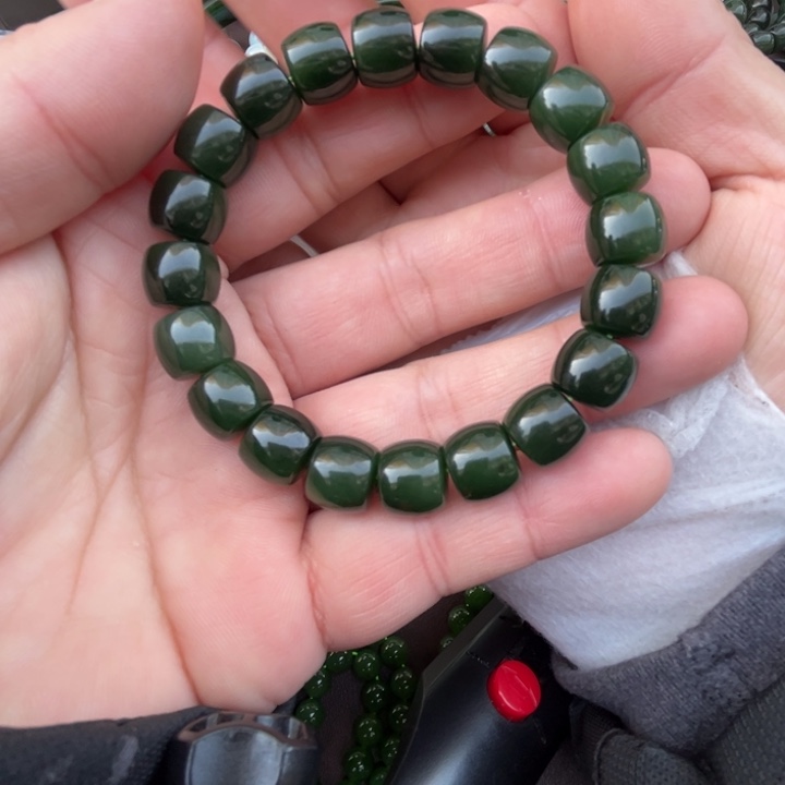 和田玉未镶嵌车挂