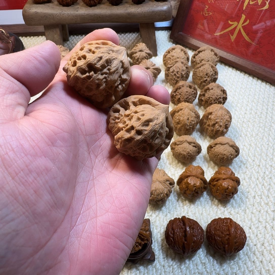 核桃手串/手链白蛇谷全品 尺寸39 肚37 高36