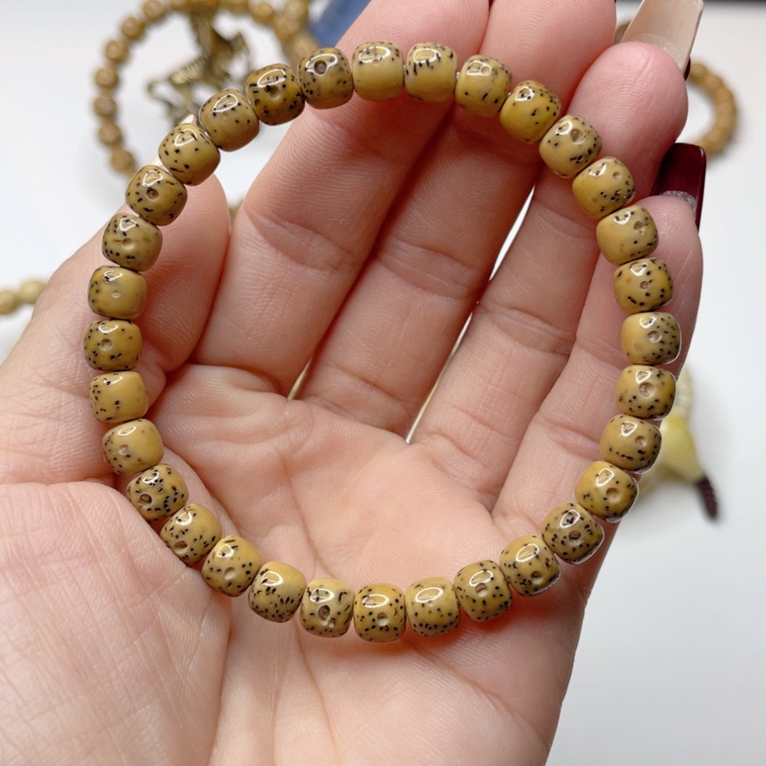 星月菩提吊坠石玉料瓷白绿小通体卡7