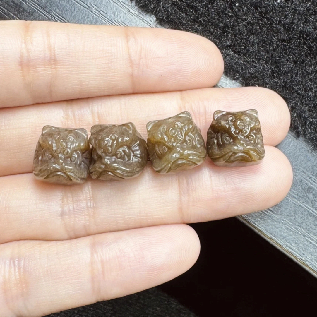 和田玉糖料醒狮头多样性发1