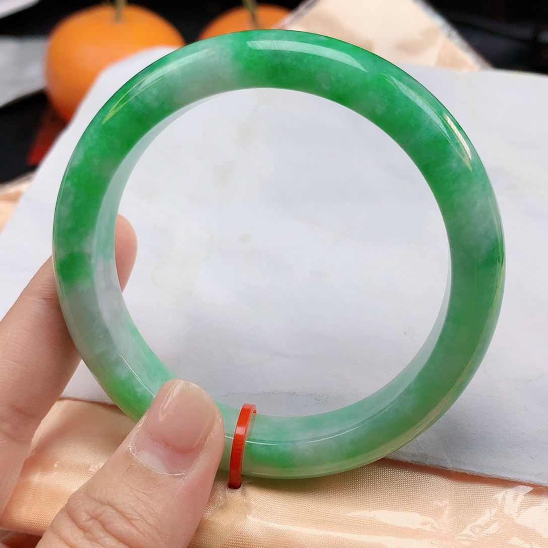 翡翠手镯未镶嵌60圈1326