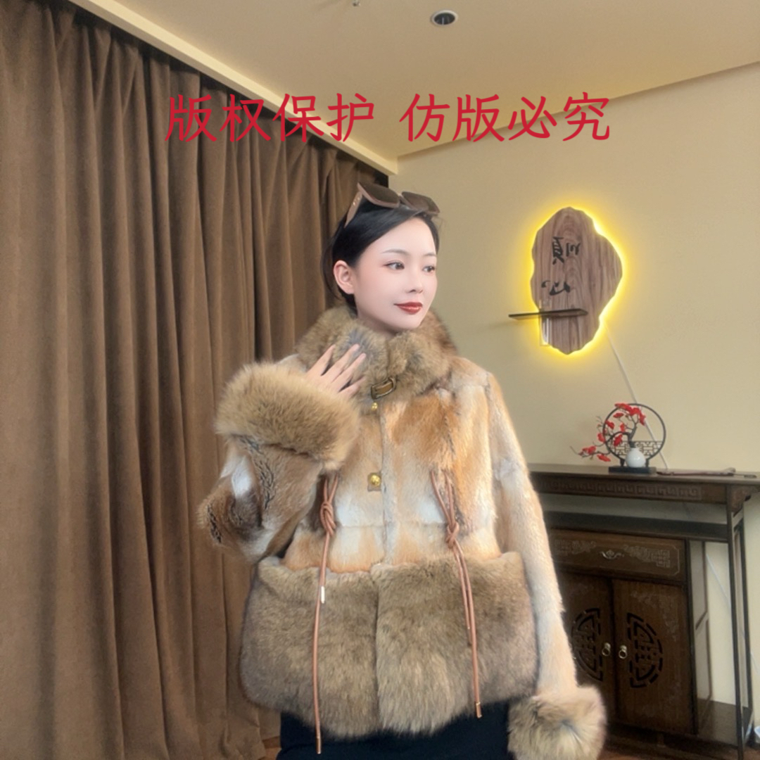 兔皮毛一体大毛领冬季保暖长款高端外套7-8326款