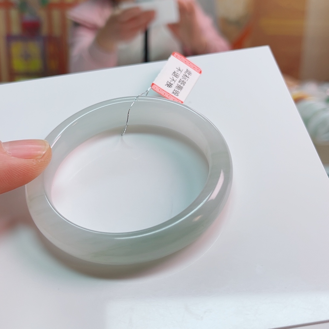 石英质玉手镯未镶嵌越****圆