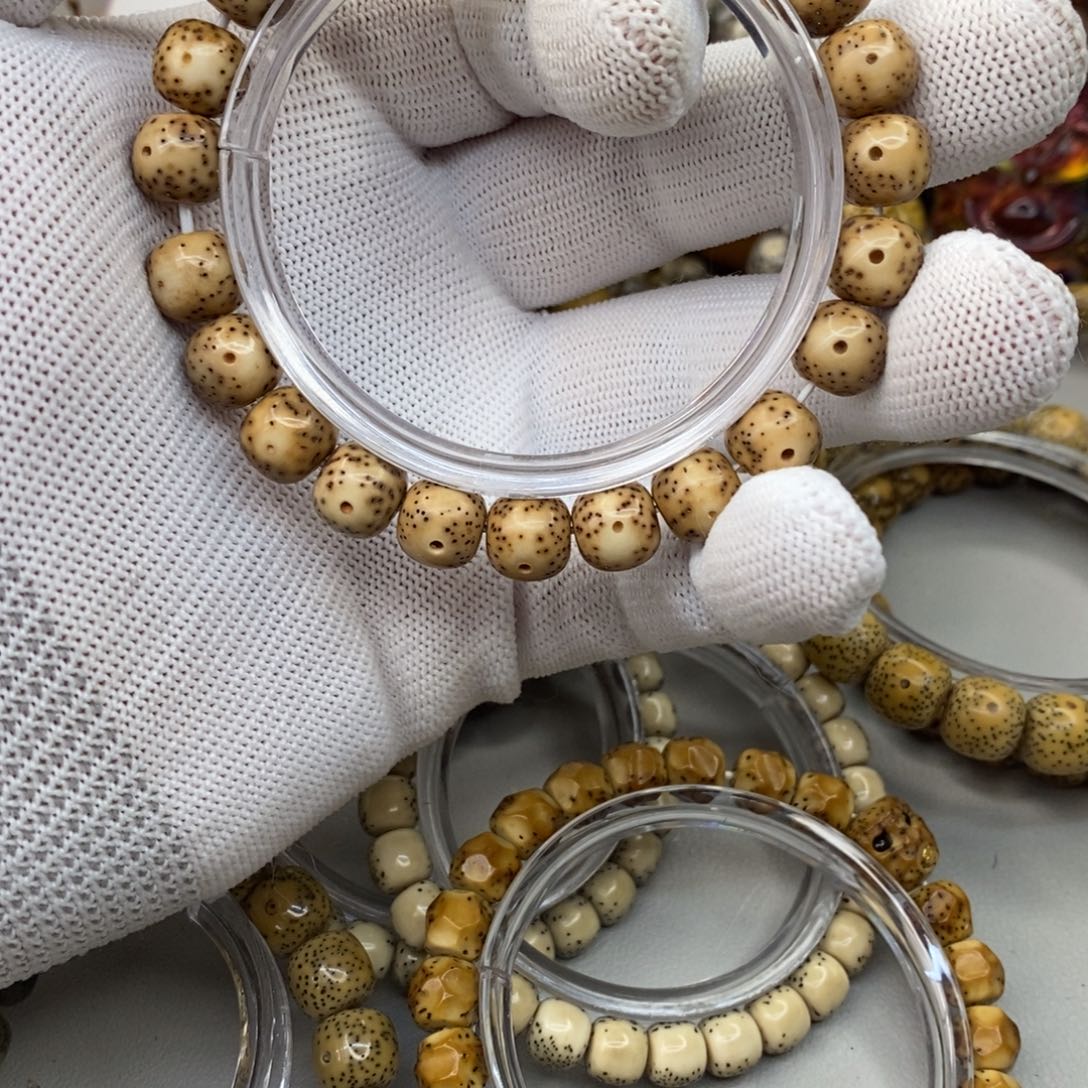 星月菩提吊坠陈籽