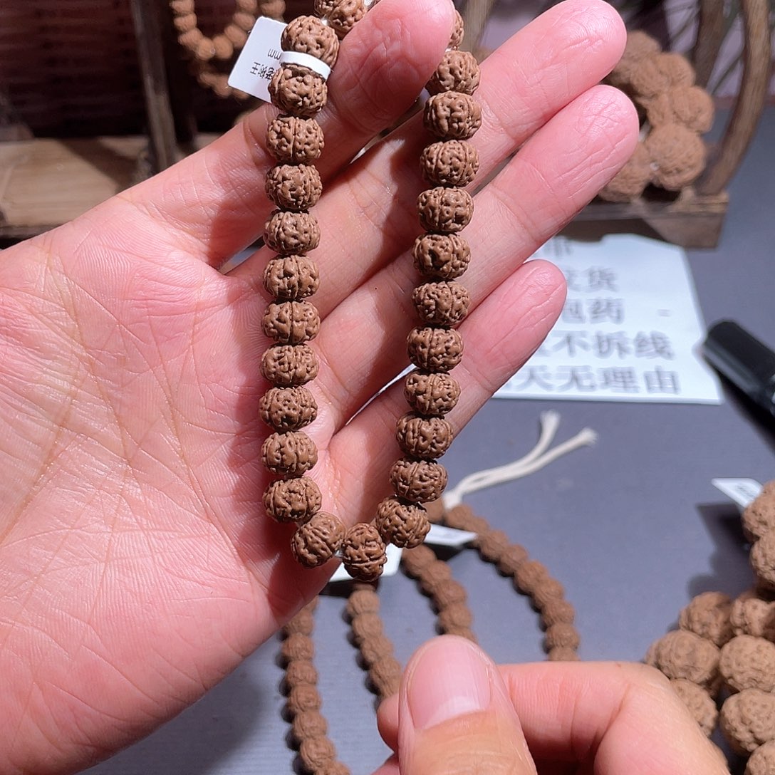 金刚菩提吊坠11mm勿里达老树王