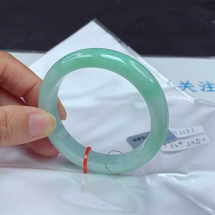 翡翠手镯未镶嵌54圈2131