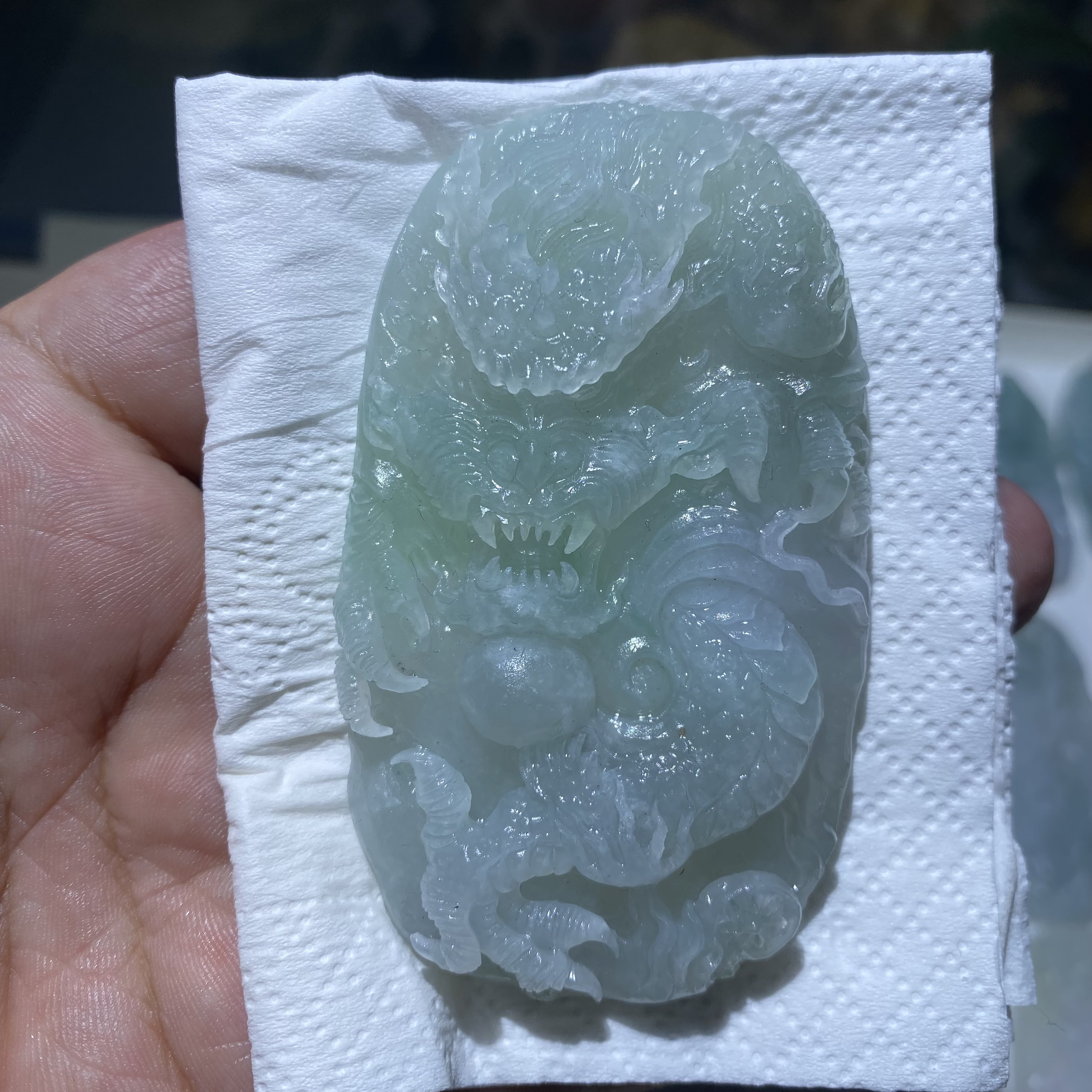 缅甸天然翡翠A货龙牌需抛光