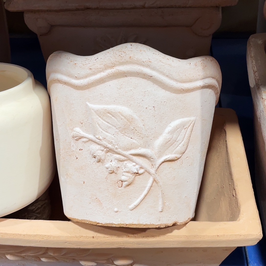 口19.5×17      手工花盆一个