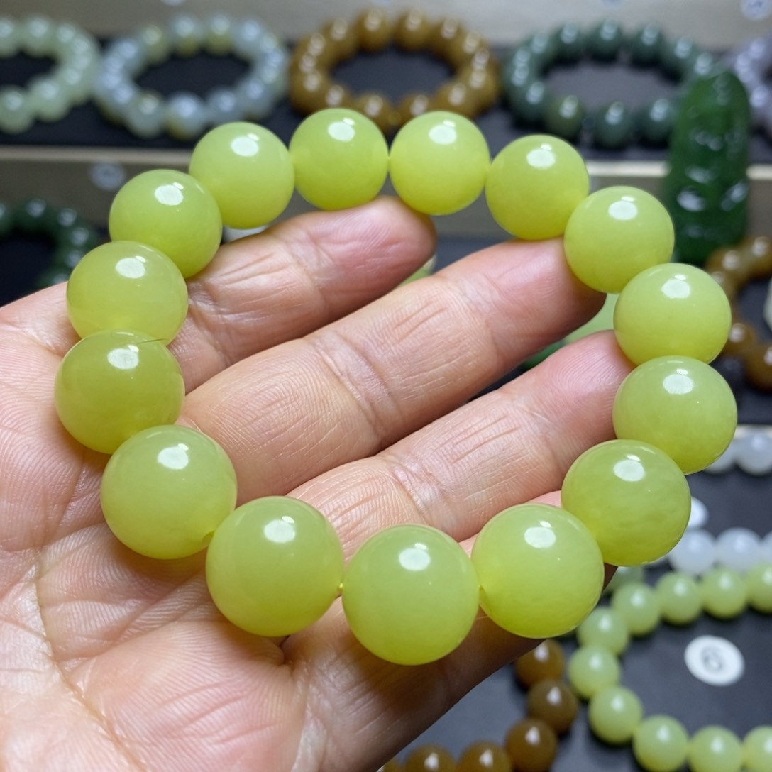 和田玉手串未镶嵌