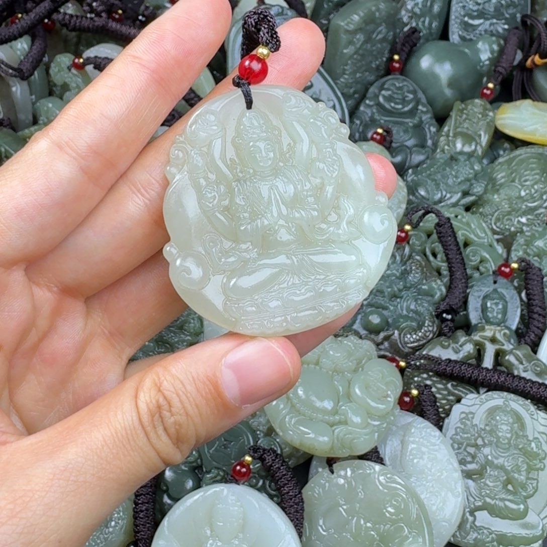 和田玉颈饰未镶嵌