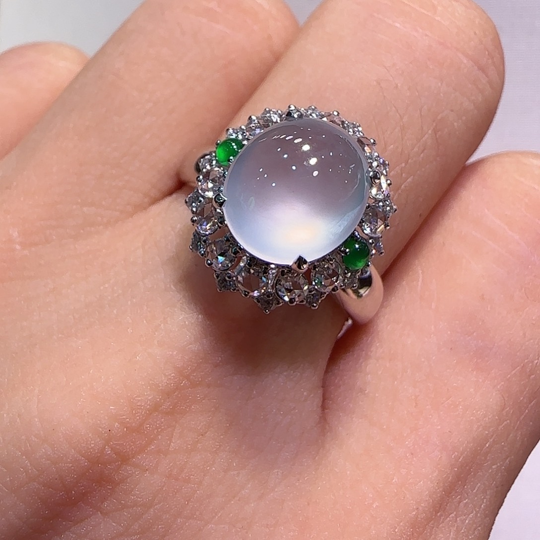 翡翠18K金镶嵌戒指戒指