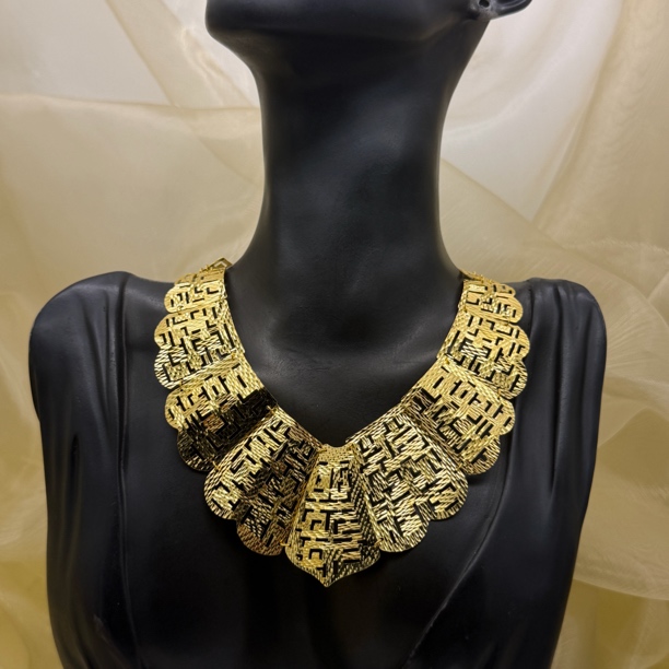 C播 35.98g 足金999 项链e