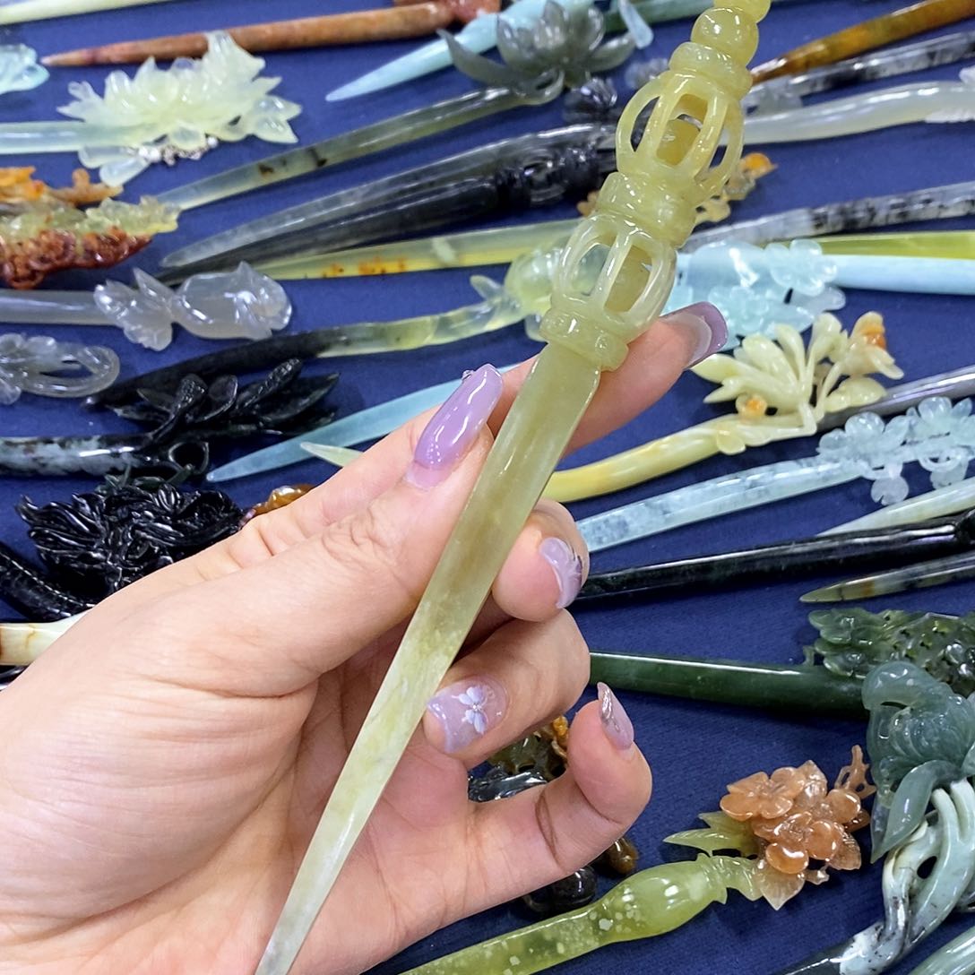 蛇纹石玉发簪未镶嵌