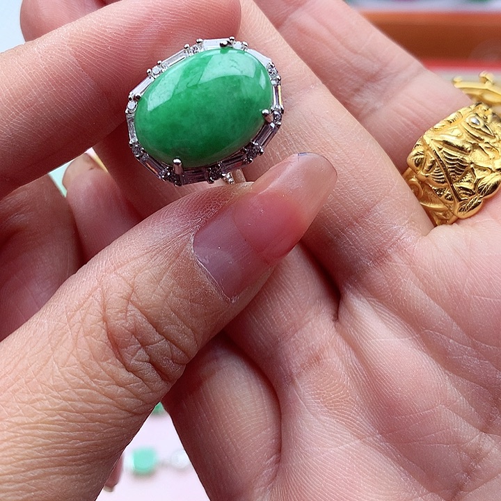 翡翠颈饰银S925镶嵌翡翠