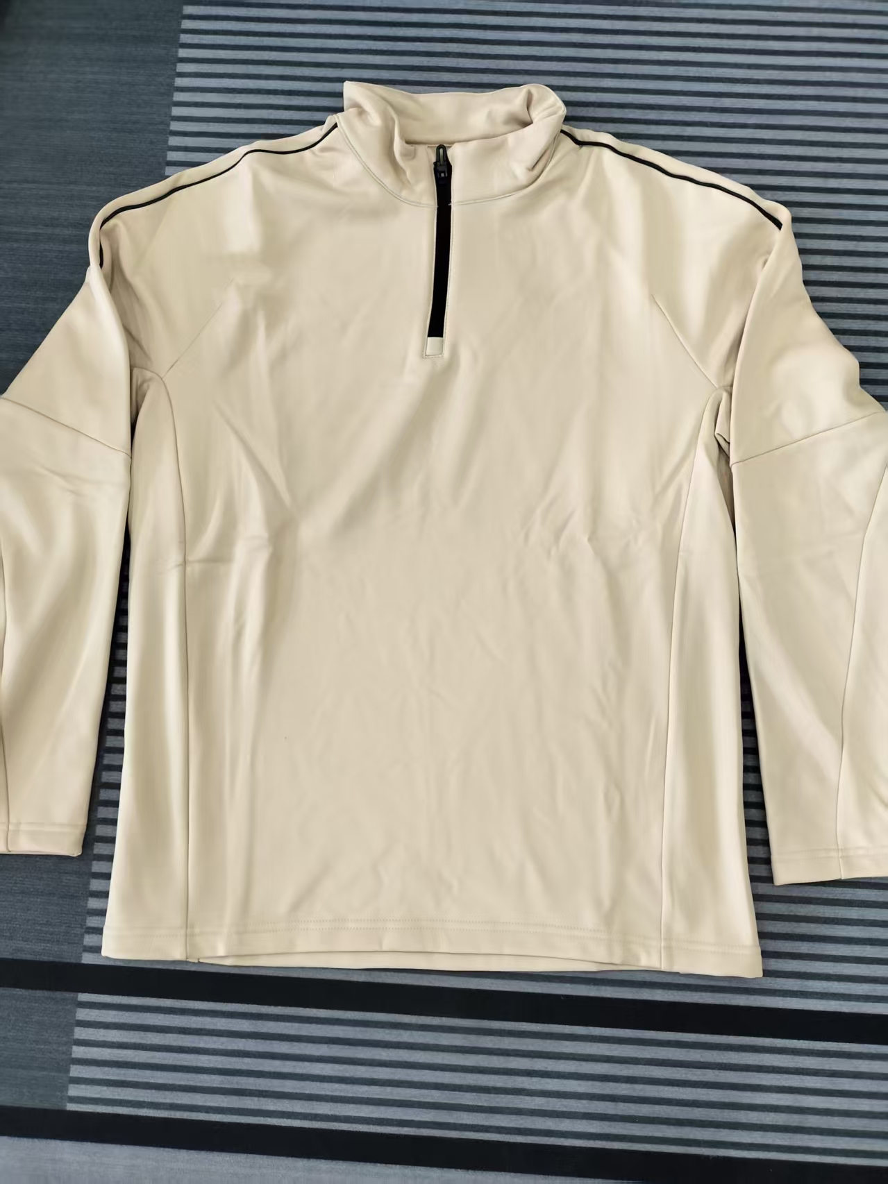 男士半拉链双色加绒打底（滴）