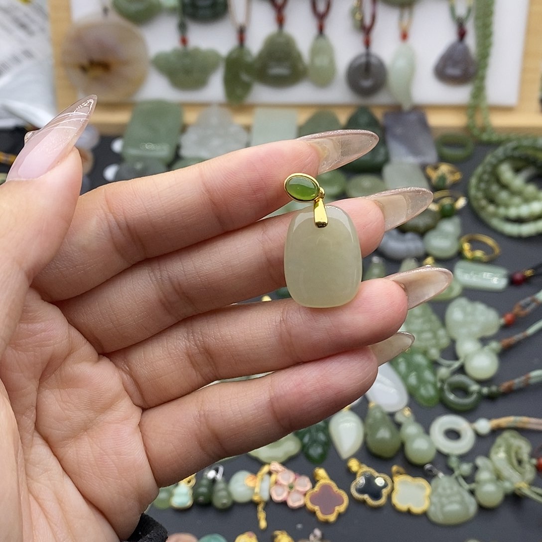 和田玉吊坠(不含链)银S925镶嵌