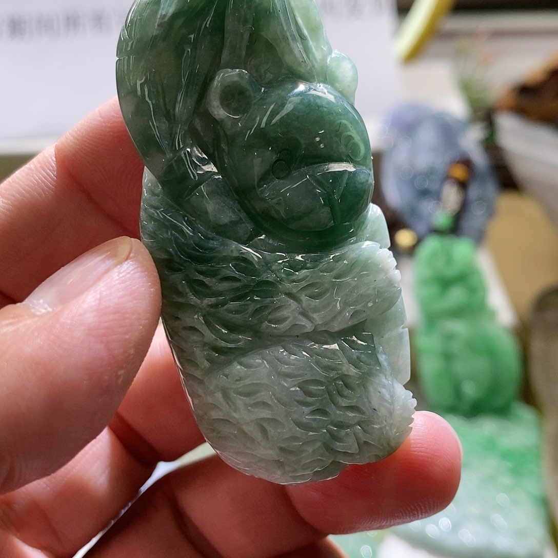 【闪购商品】翡翠颈饰未镶嵌1111111111111