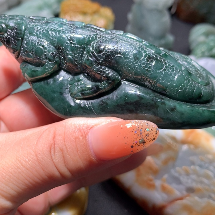 翡翠未镶嵌颈饰保真天然A货翡翠