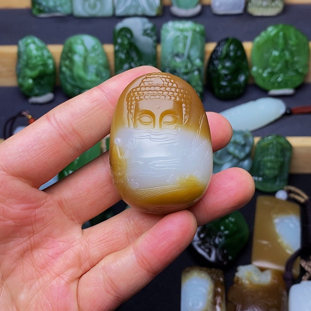 和田玉颈饰未镶嵌