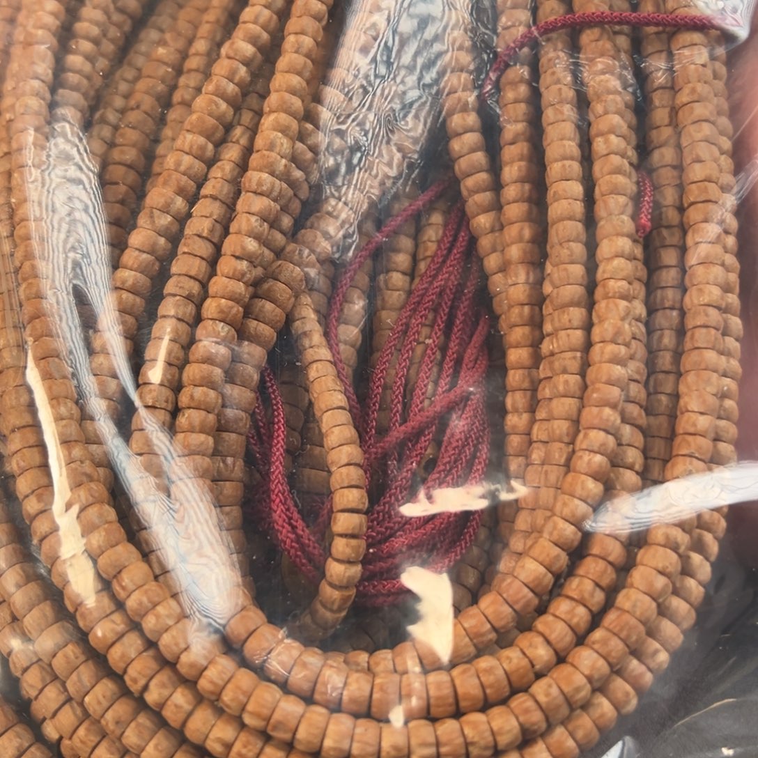 星月菩提吊坠红袜口药片